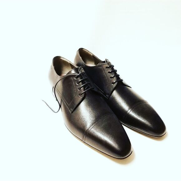 Hugo Boss size 9 - Picture 1 of 8